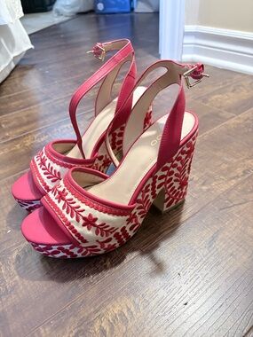 Women's red Embroidered Platform Sandals with Ankle Strap